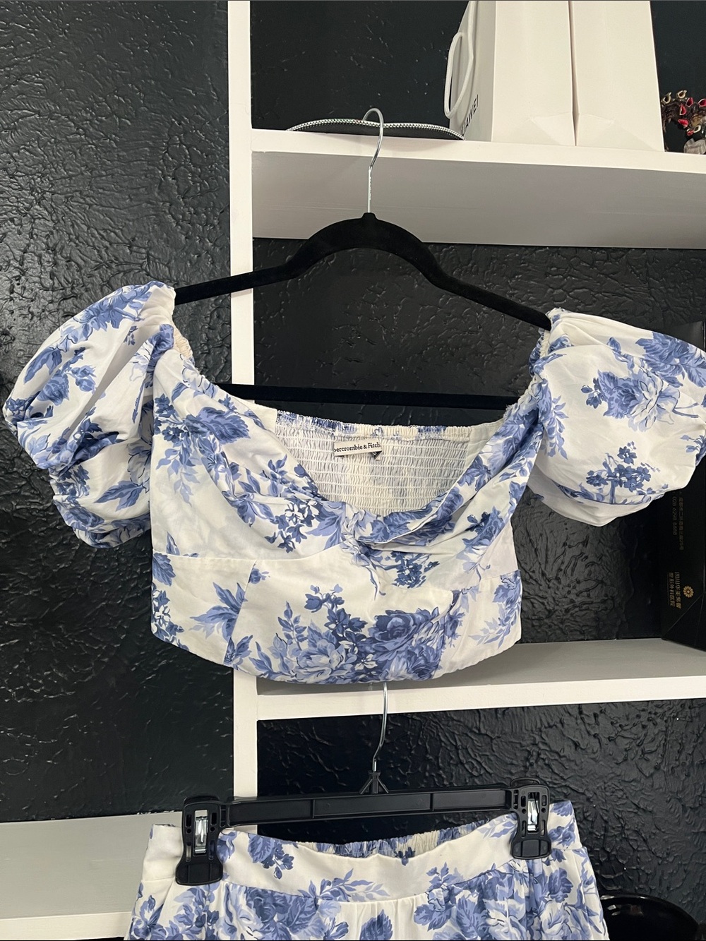 Abercrombie & Fitch White Maxi Skirt with Blue Floral Print - Picture 4 of 15